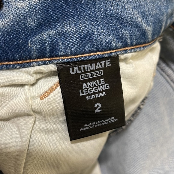 Like new. Ripped Express jeans. Washed blue. - Picture 2 of 5